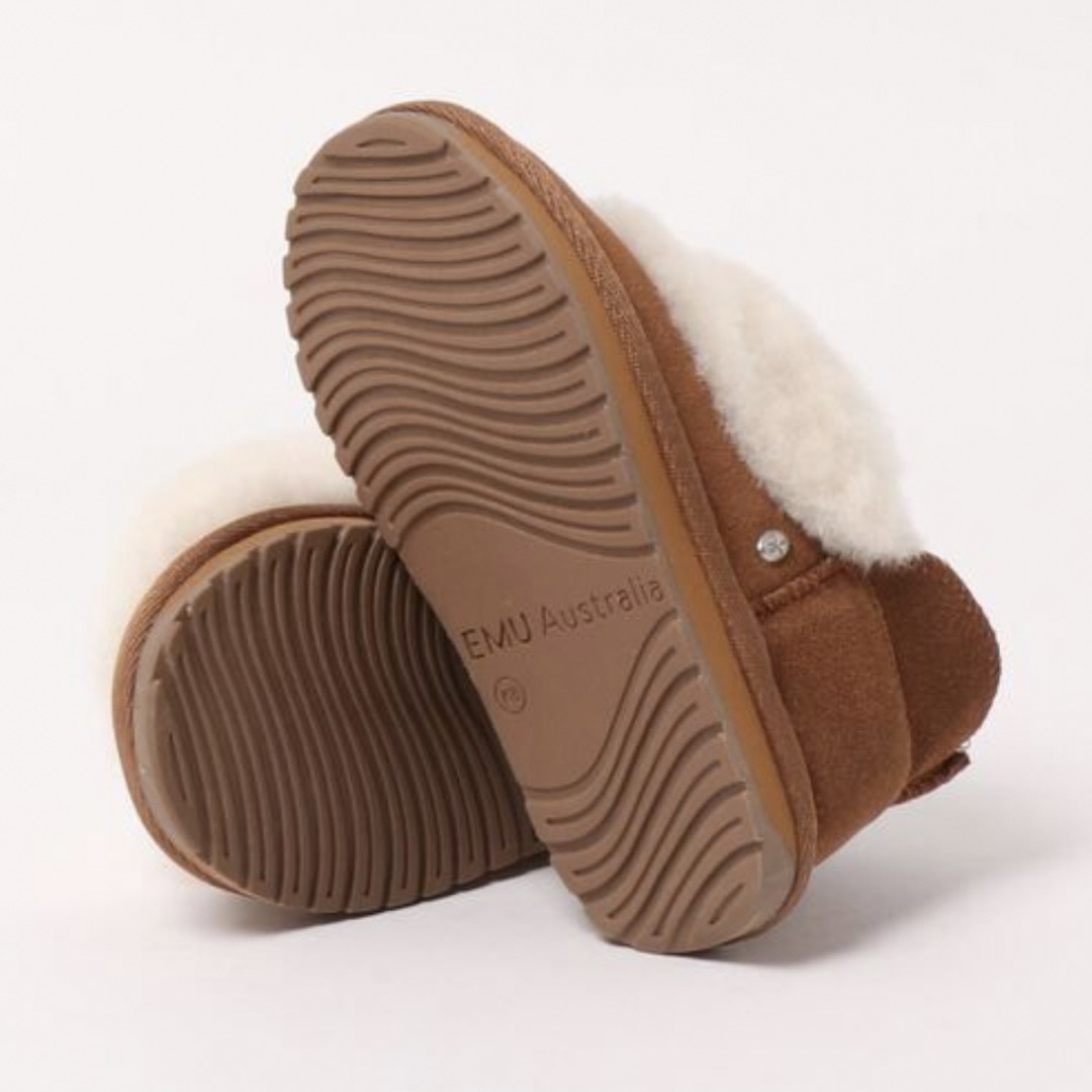 UGG(アグ)のEMU Australia ♡ 新品未使用　ムートンブーツ　ショート　キッズ キッズ/ベビー/マタニティのキッズ靴/シューズ(15cm~)(ブーツ)の商品写真