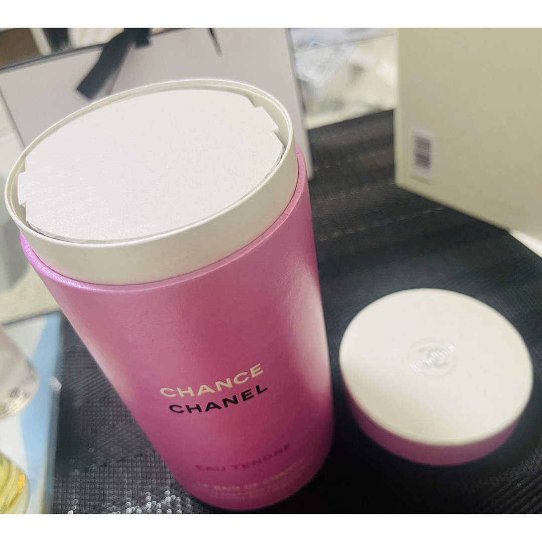 CHANEL(シャネル)のCHANEL 入浴剤 チャンス オータンドゥル バスタブレット コスメ/美容のボディケア(入浴剤/バスソルト)の商品写真