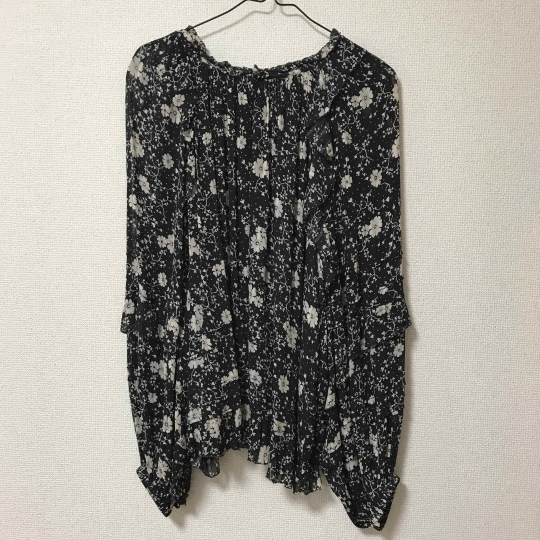 Isabel Marant(イザベルマラン)のISABEL MARANT ETOILEイザベルマランエトワール　花柄　ブラウス レディースのトップス(シャツ/ブラウス(長袖/七分))の商品写真