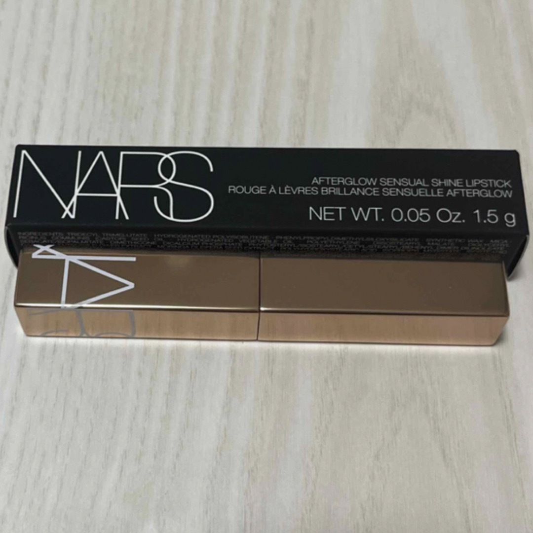 NARS(ナーズ)の【新品未使用】NARS センシュアルシャイン リップスティック 777 コスメ/美容のベースメイク/化粧品(口紅)の商品写真