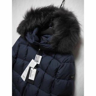 新品　タトラス　AVECI　ファー　ダウン　サイズ4　ネイビー　22AW