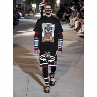 ジバンシィ(GIVENCHY)の中古GIVENCHYRICCARDOTISCIメンズスカート４６エプロン前掛け(その他)