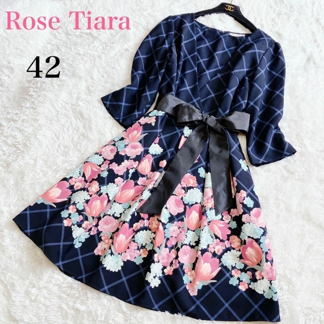 Rose Tiara(ローズティアラ)の美品✨️ローズティアラ ワンピース 42 2L 大きいサイズ Aライン 花柄 レディースのワンピース(ひざ丈ワンピース)の商品写真