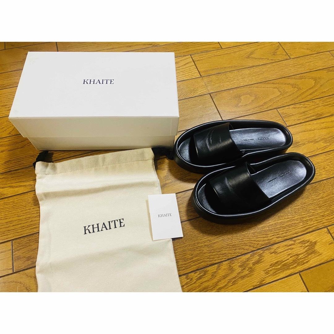 【新品 袋付】KHAITE サンダルVenice leather slides 【新品 袋付】KHAITE サンダルVenice leather slides