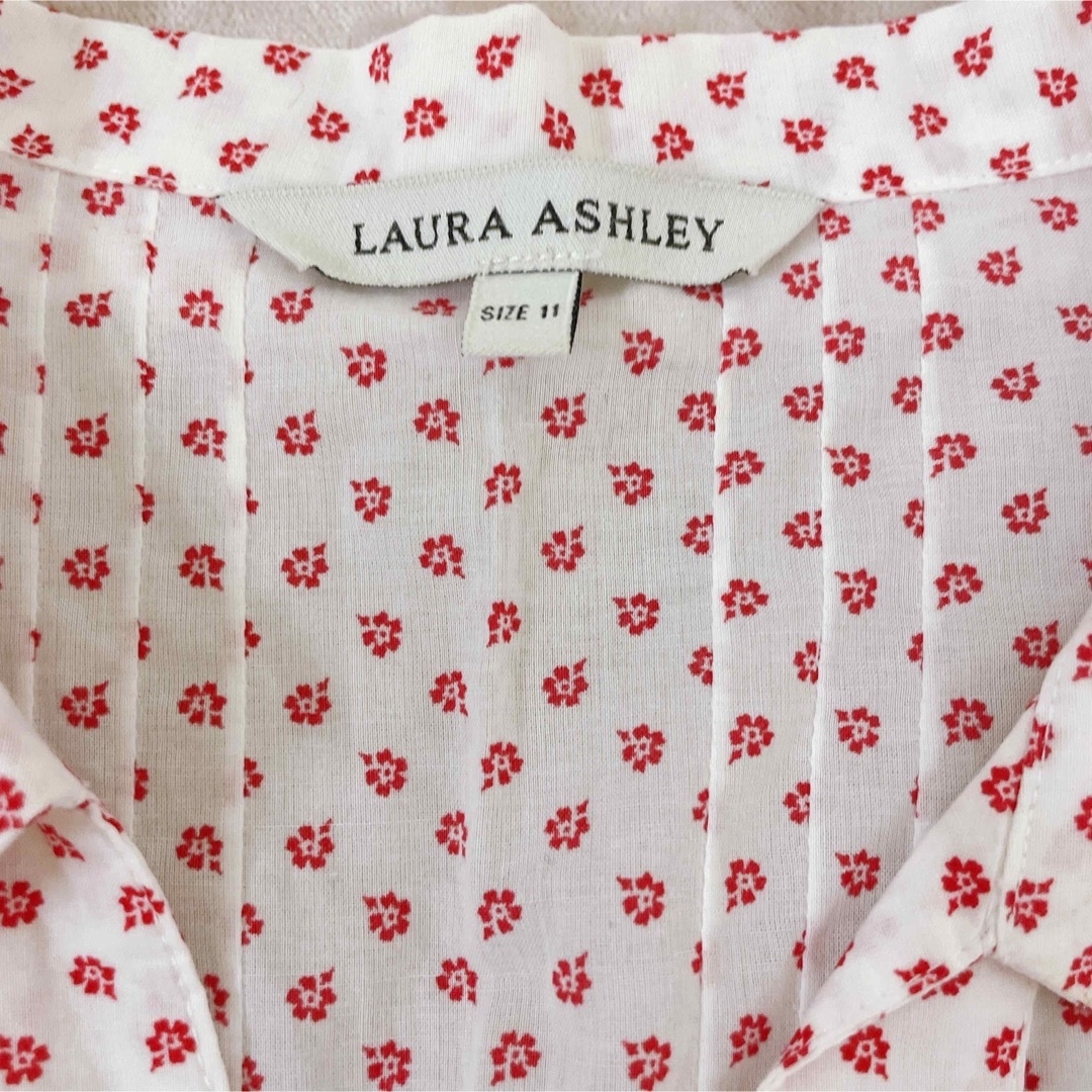 LAURA ASHLEY(ローラアシュレイ)のローラアシュレイ ブラウス レディースのトップス(シャツ/ブラウス(半袖/袖なし))の商品写真