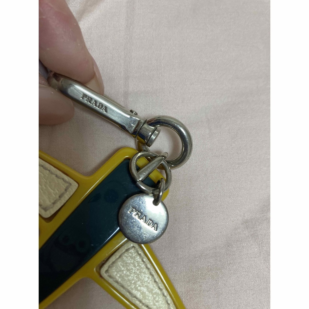 PRADA(プラダ)のPRADA  チャーム レディースのファッション小物(キーホルダー)の商品写真