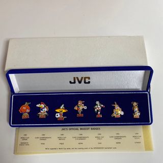 ビクター(Victor)のJVCオフィシャルマスコットピンバッジ(記念品/関連グッズ)