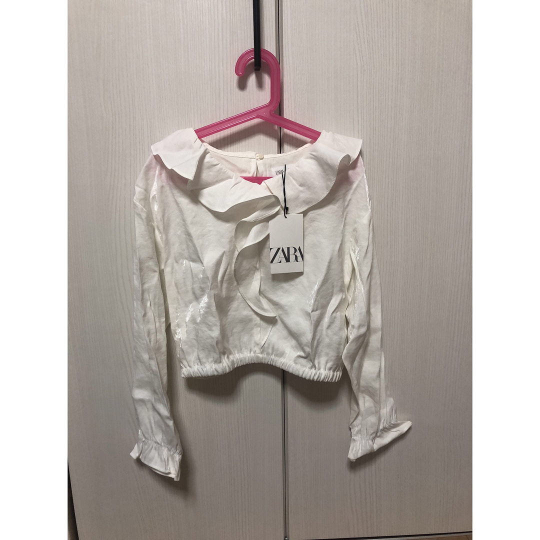 ZARA KIDS(ザラキッズ)のZARA 新品　フルイド　フリルブラウス　152 キッズ/ベビー/マタニティのキッズ服女の子用(90cm~)(ブラウス)の商品写真