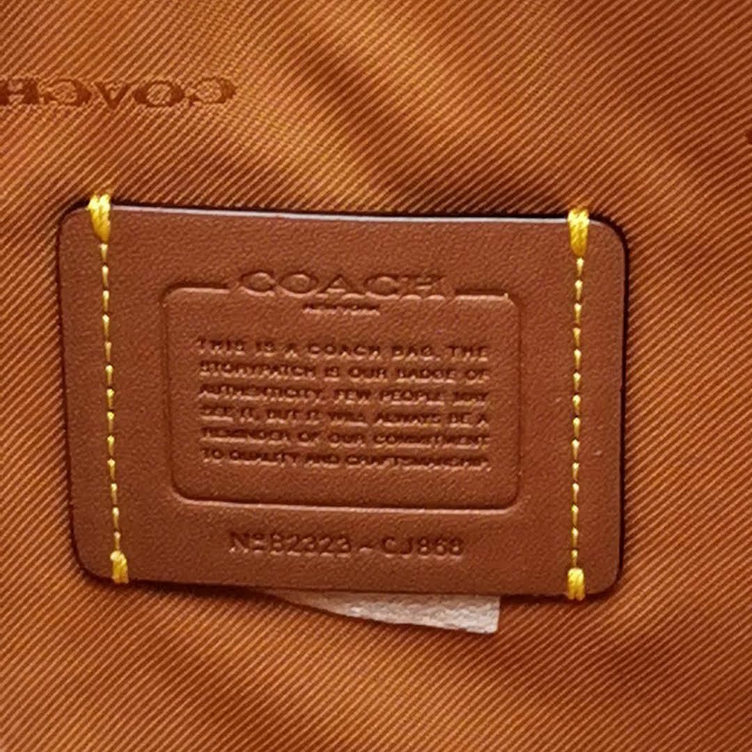 COACH(コーチ)の新品 コーチ COACH クラッチバッグ ポーチ 28 03-23102709 レディースのバッグ(クラッチバッグ)の商品写真