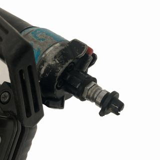 Makita - ☆中古品☆makita マキタ 65mm 高圧 エア釘打機 AN633H 青