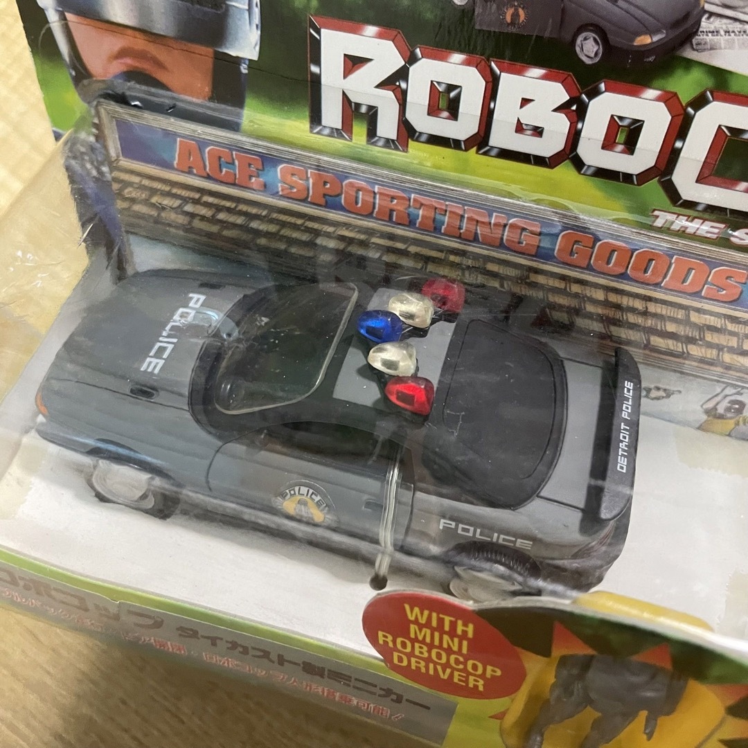 ロボコップ ダイキャスト ミニカー 気軽く フィギュア搭載 ロボコップ ダイキャスト ミニカー 気軽く フィギュア搭載