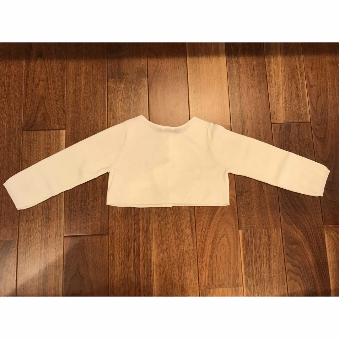 NATURAL BEAUTY BASIC(ナチュラルビューティーベーシック)のNATURAL BEAUTY BASIC キッズM カーディガン キッズ/ベビー/マタニティのキッズ服女の子用(90cm~)(カーディガン)の商品写真