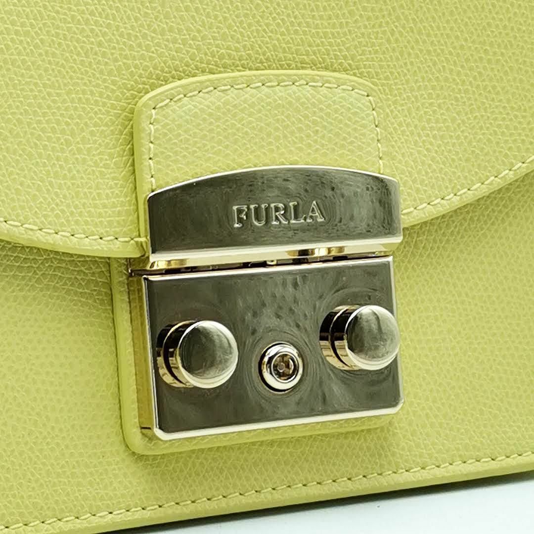 美品 フルラ FURLA ショルダーバッグ メトロポリス 03-23102801