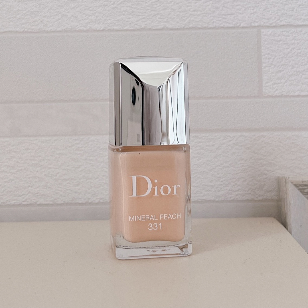 Dior(ディオール)のDior ヴェルニ ミネラルピーチ コスメ/美容のネイル(マニキュア)の商品写真