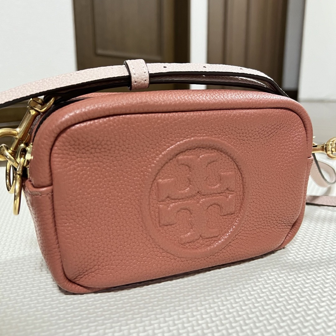 TORY BURCH トリーバーチ ペリーボンベ レザー ショルダーバッグのサムネイル