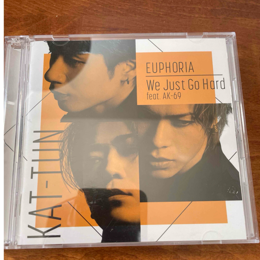 KAT-TUN(カトゥーン)のEUPHORIA/We Just Go Hard feat.AK-69（初回限定 エンタメ/ホビーのCD(ポップス/ロック(邦楽))の商品写真