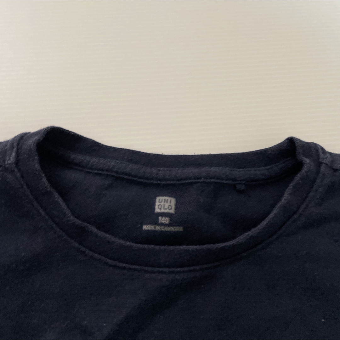 UNIQLO(ユニクロ)の中古☆ユニクロ UNIQLO 綿100% 長袖Ｔシャツ 2枚（140cm） キッズ/ベビー/マタニティのキッズ服男の子用(90cm~)(Tシャツ/カットソー)の商品写真