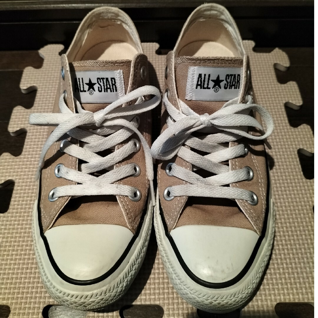 ALL STAR（CONVERSE）(オールスター)のオールスター　ベージュ　24cm レディースの靴/シューズ(スニーカー)の商品写真