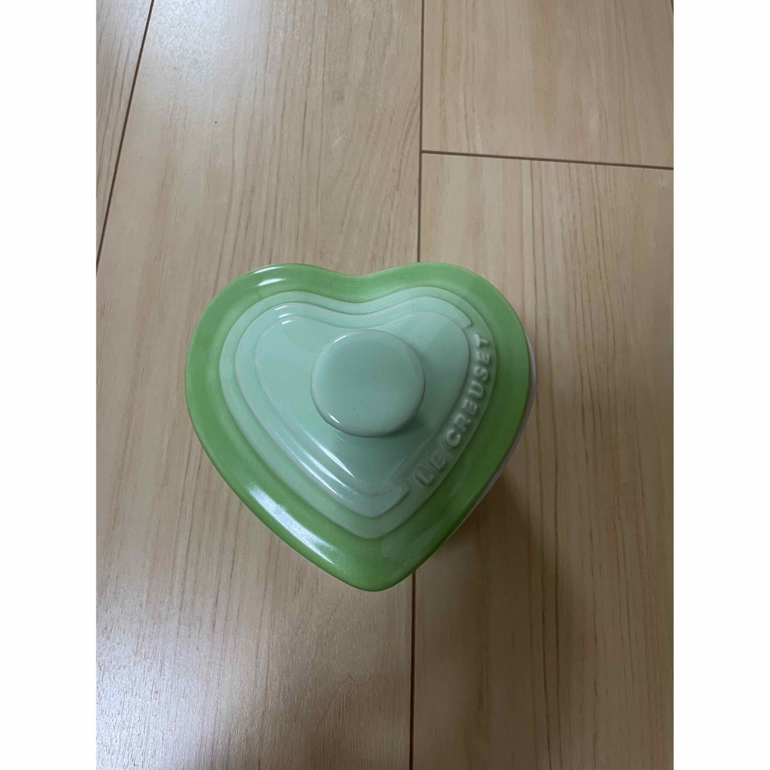 LE CREUSET(ルクルーゼ)のル・クルーゼ　ハート型小皿 インテリア/住まい/日用品のキッチン/食器(食器)の商品写真