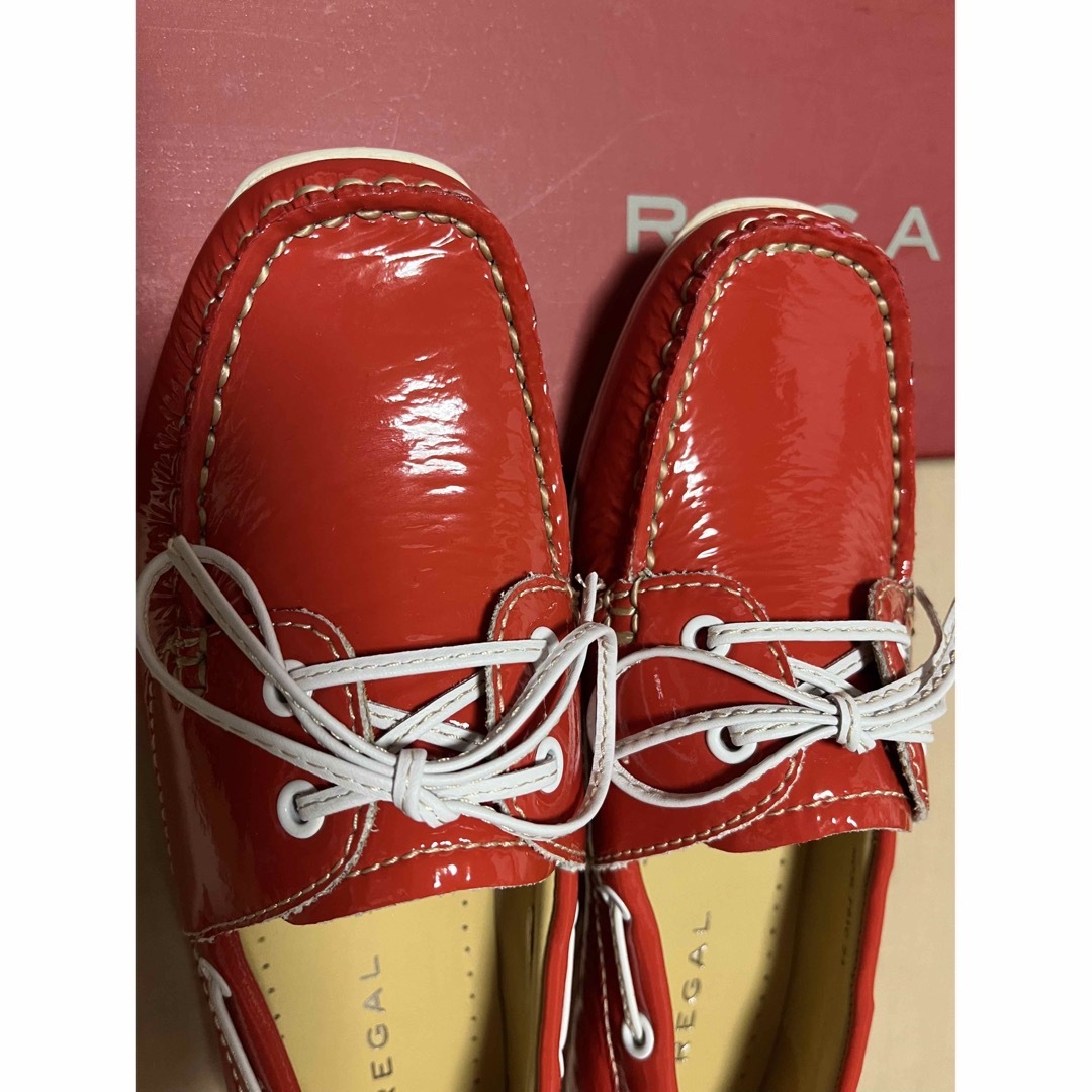REGAL(リーガル)の最終お値下げ/リーガルエナメルローファーシューズ(試着のみの美品) レディースの靴/シューズ(ローファー/革靴)の商品写真