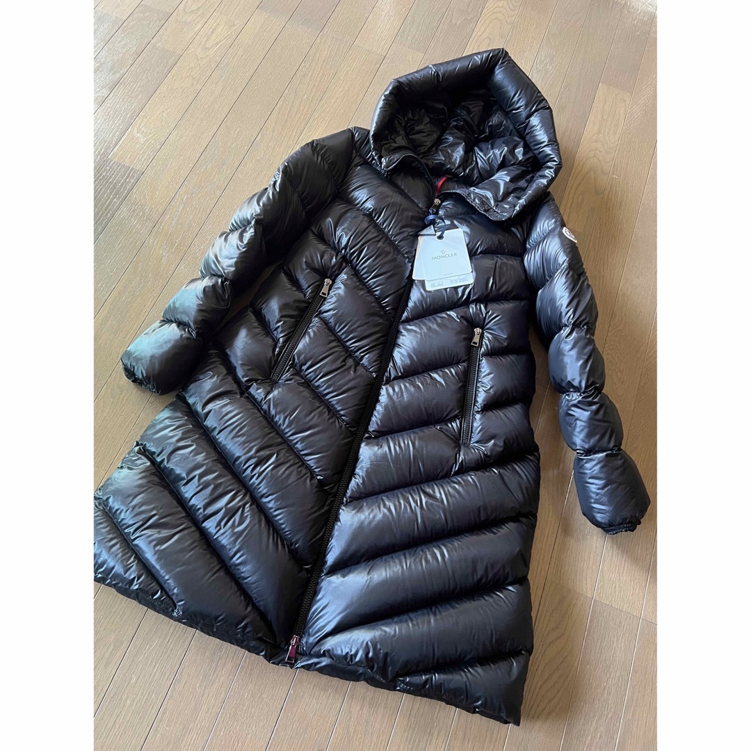 ジャケット/アウターご専用　タグ付新品未使用MONCLER CAMBALES GIUBBOTTO