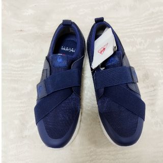 ルコックスポルティフ(le coq sportif)の23日までお値下げ。新品。ル・コックスニーカー(スニーカー)