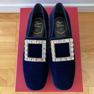 ロジェヴィヴィエ(ROGER VIVIER)の新品  未使用  ロジェヴィヴィエ  ローファー  フラット(ローファー/革靴)