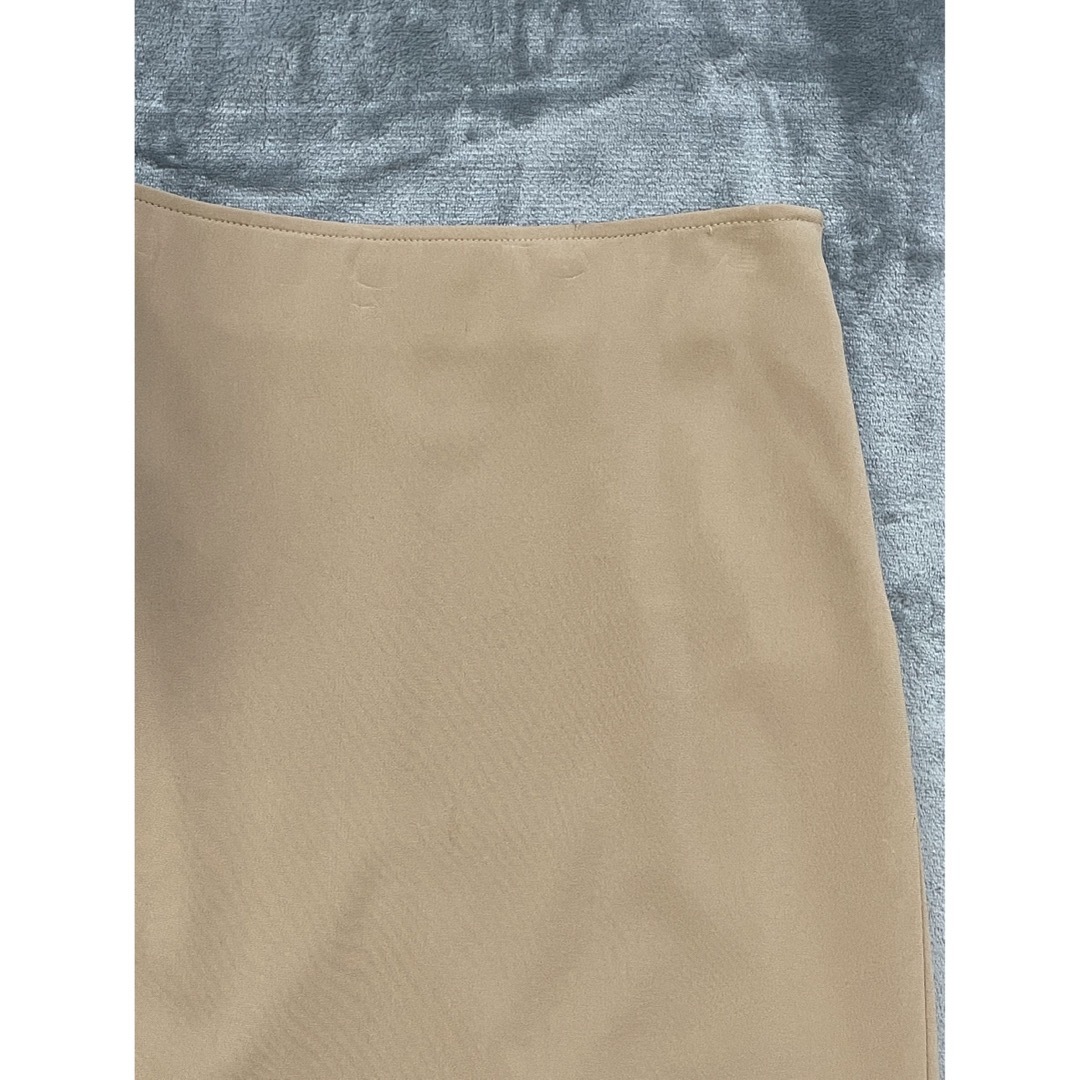 Max Mara(マックスマーラ)のMaxMara タイトスカート ひざ丈ワンピース 白タグ リボン ベルト 36 レディースのスカート(ひざ丈スカート)の商品写真