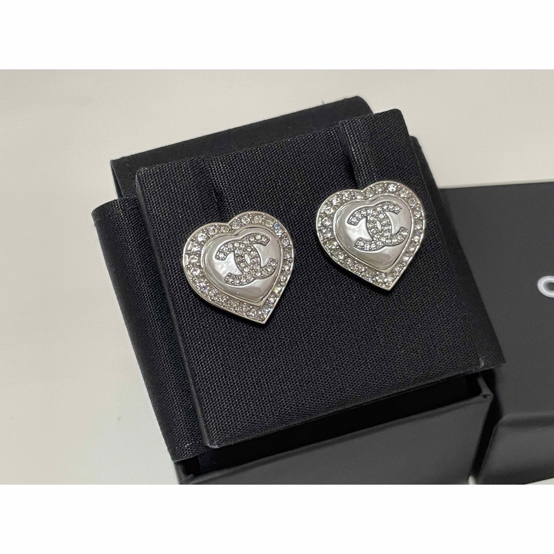 CHANEL シャネル 新作 ハート ピアス ココマーク シルバー 新品 限定