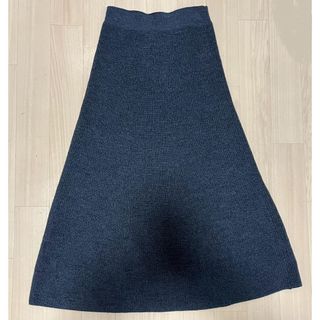 ユニクロ(UNIQLO)のユニクロ　美品　ユニクロ　ネイビー　ニットスカート　ロングスカート(ロングスカート)