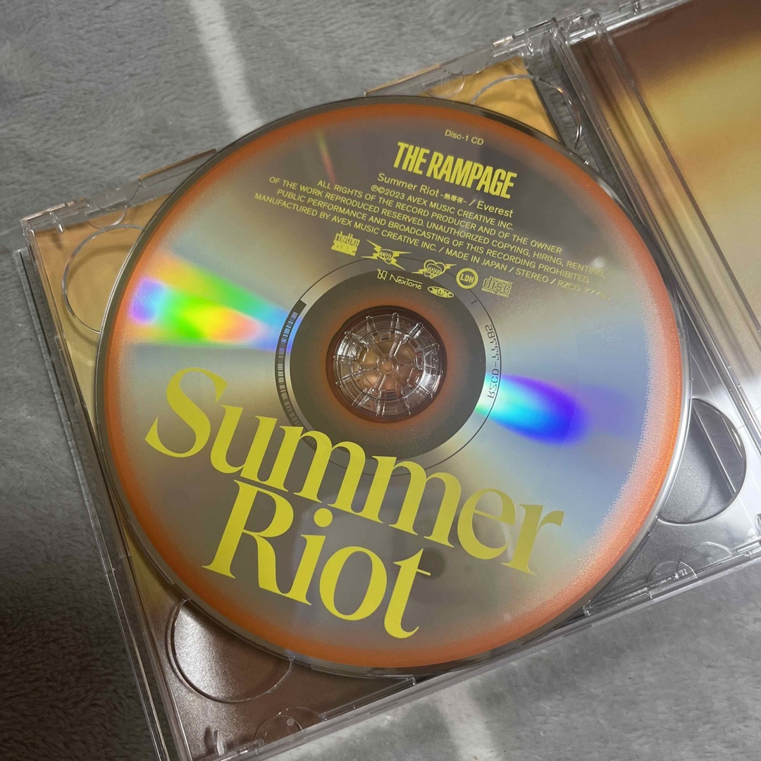 THE RAMPAGE(ザランページ)のSummer　Riot　〜熱帯夜〜／Everest（DVD付） エンタメ/ホビーのCD(ポップス/ロック(邦楽))の商品写真