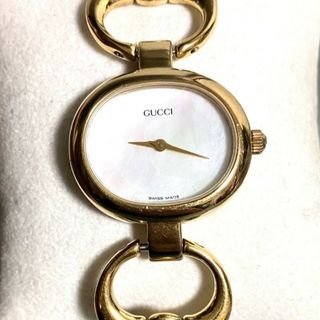 Gucci - ☆グッチ☆バングルウォッチ☆シェル文字盤☆クォーツ☆1600