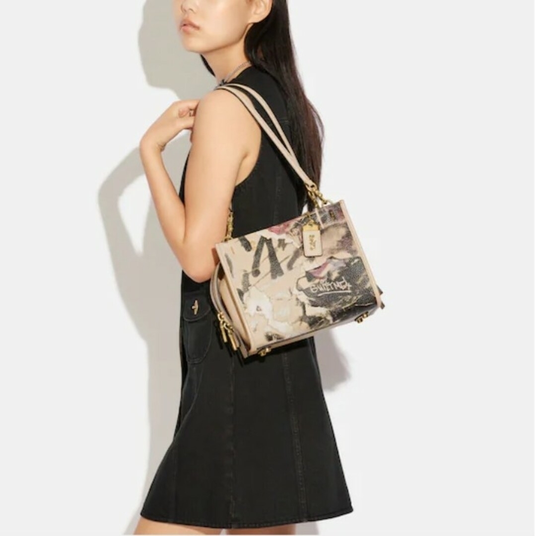 COACH(コーチ)のCOACH　ミント&サーフ　コラボ　ローグ25 3way 百貨店購入　新品未使用 レディースのバッグ(ハンドバッグ)の商品写真