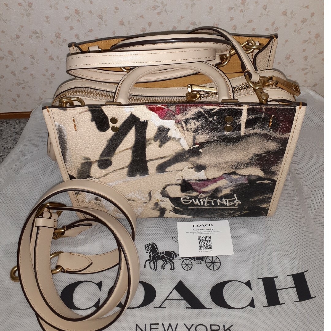 COACH(コーチ)のCOACH　ミント&サーフ　コラボ　ローグ25 3way 百貨店購入　新品未使用 レディースのバッグ(ハンドバッグ)の商品写真