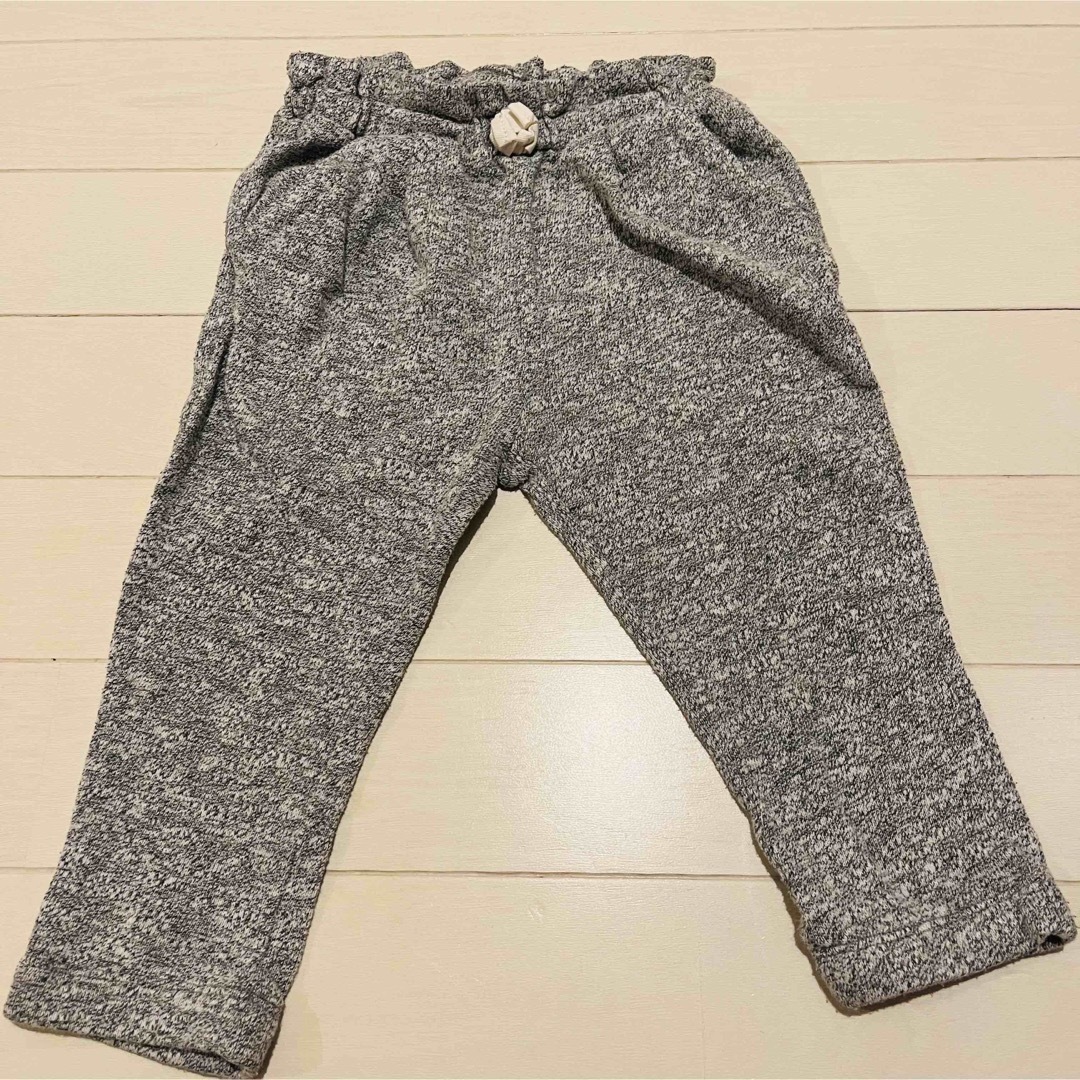 babyGAP(ベビーギャップ)の2着パンツ★80サイズまとめ売り★ キッズ/ベビー/マタニティのベビー服(~85cm)(パンツ)の商品写真