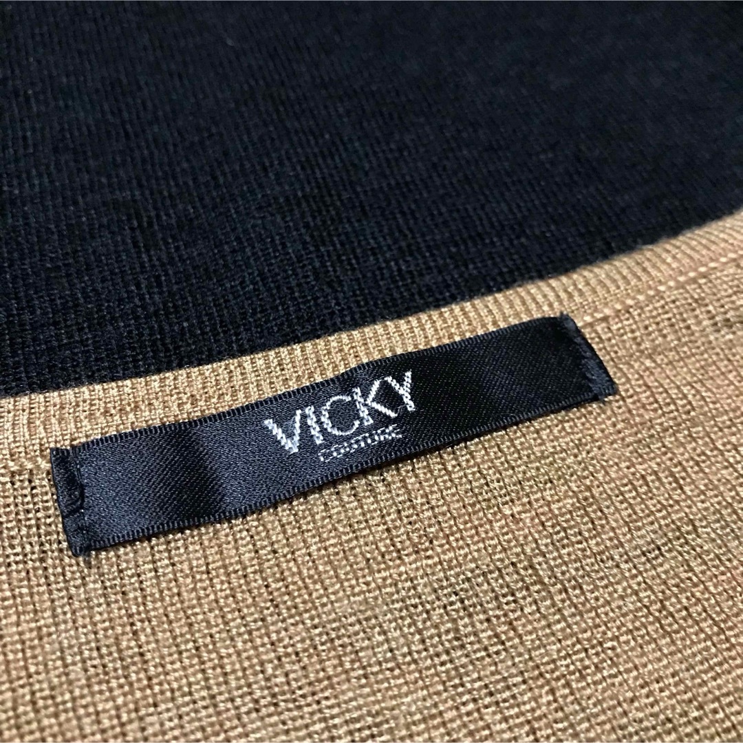 VICKY(ビッキー)のVICKY【美品】バイカラー クルーネック 長袖 ロング ニット レディースのトップス(ニット/セーター)の商品写真
