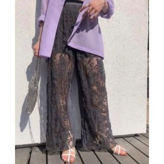 アメリヴィンテージ(Ameri VINTAGE)のAMERI MEDI EMBROIDERY TULLE PANTS(カジュアルパンツ)