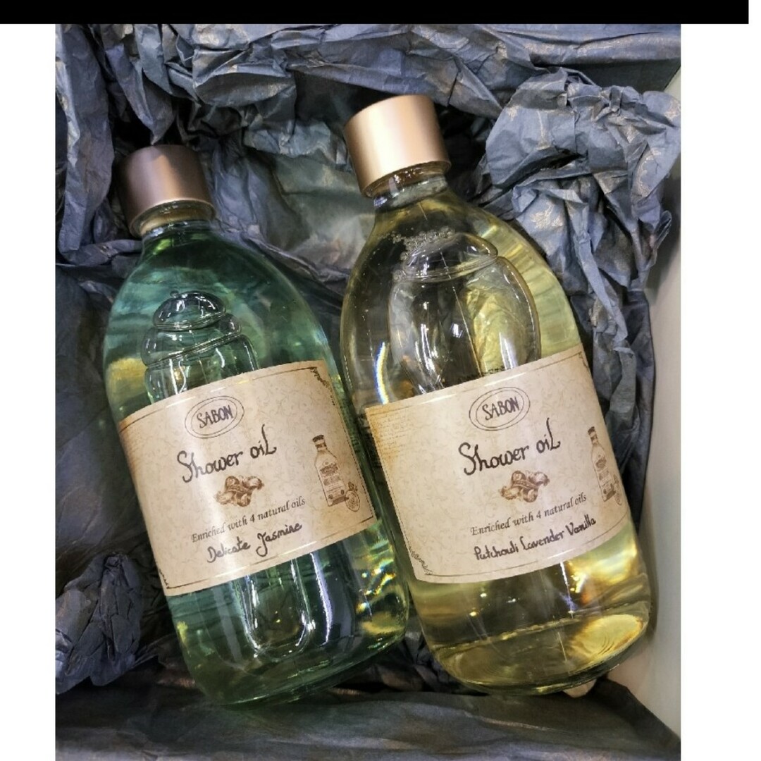 SABON(サボン)のSABON シャワーオイル 　500ml　2本( 専用ポンプ付) コスメ/美容のボディケア(ボディソープ/石鹸)の商品写真