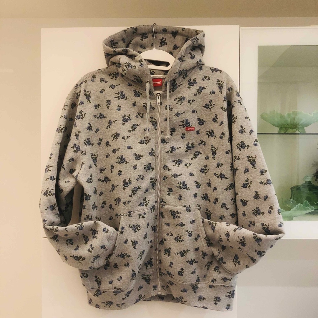 SUPREME small box zip up hooded flowers
