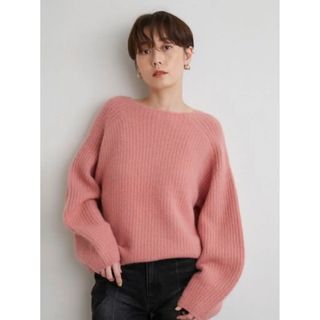 emmi atelier ニット コーラルピンク店舗にて定価購入