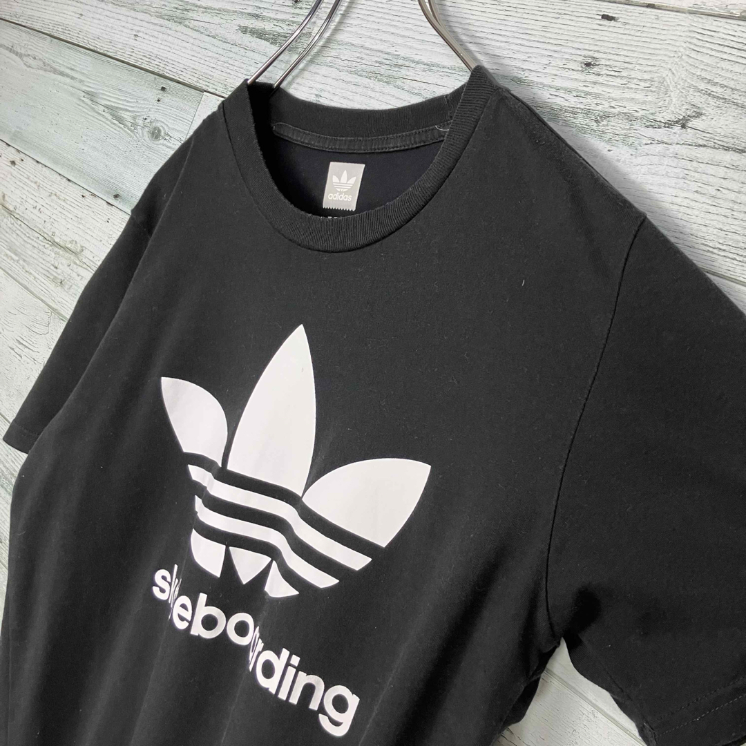 adidas(アディダス)のアディダススケートボーディング ビッグロゴプリント 半袖Tシャツ メンズのトップス(Tシャツ/カットソー(半袖/袖なし))の商品写真