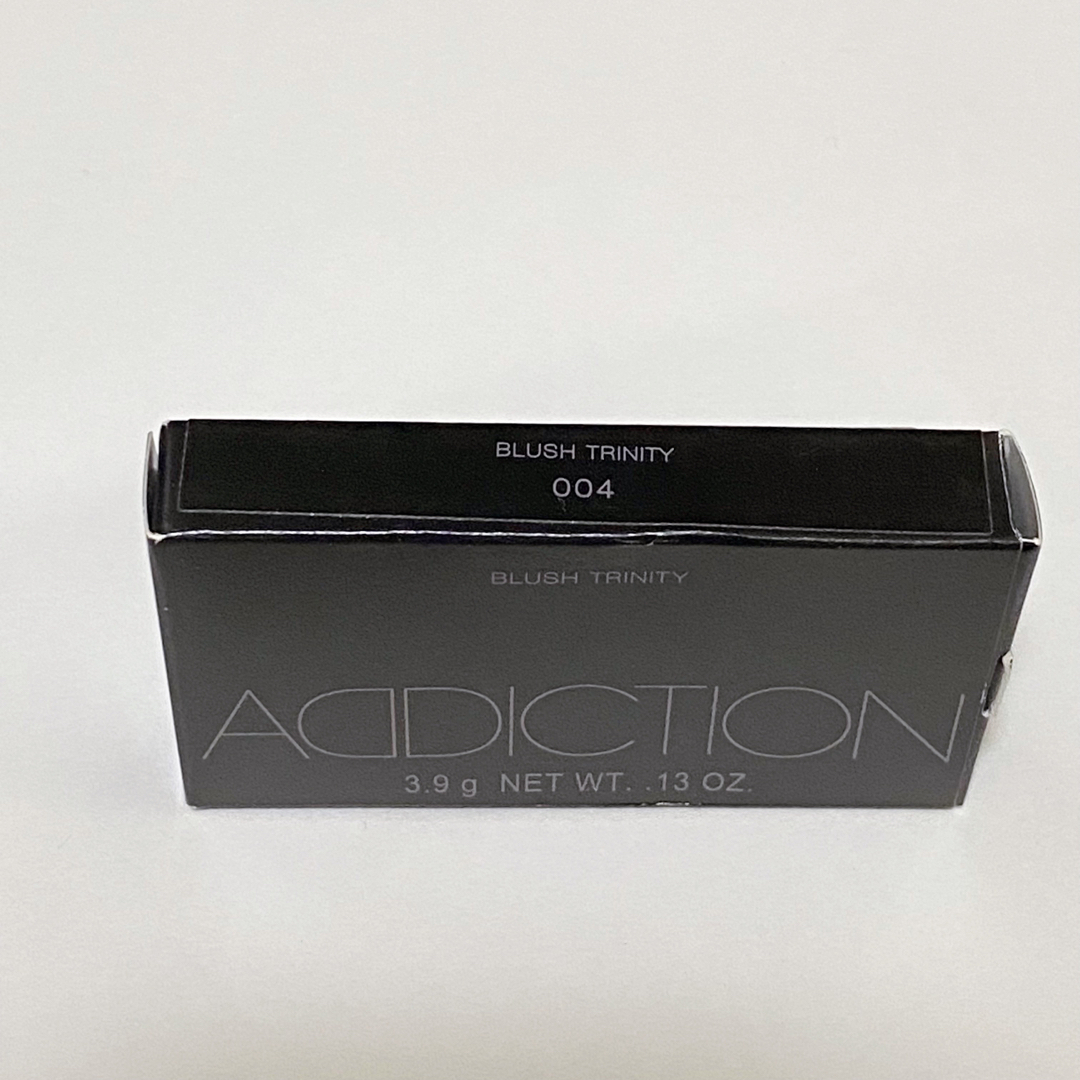 ADDICTION(アディクション)の【未使用】ADDICTION アディクション ブラッシュトリニティ  004 コスメ/美容のベースメイク/化粧品(チーク)の商品写真