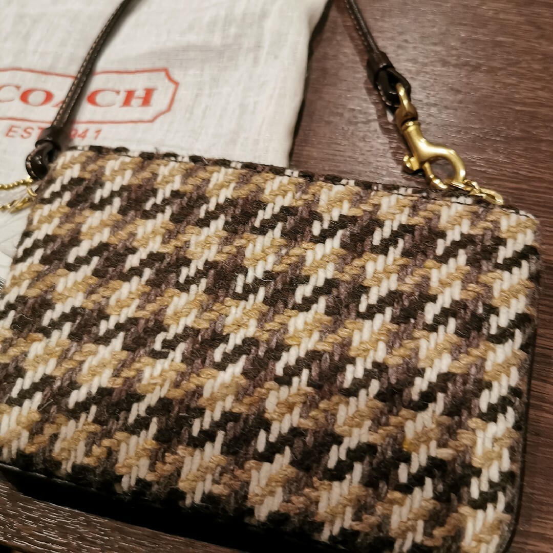 COACH(コーチ)のCOACH　コーチ　リストレット　ポーチ　ウォレット　小物入れ 小銭入れ　カード レディースのファッション小物(コインケース)の商品写真