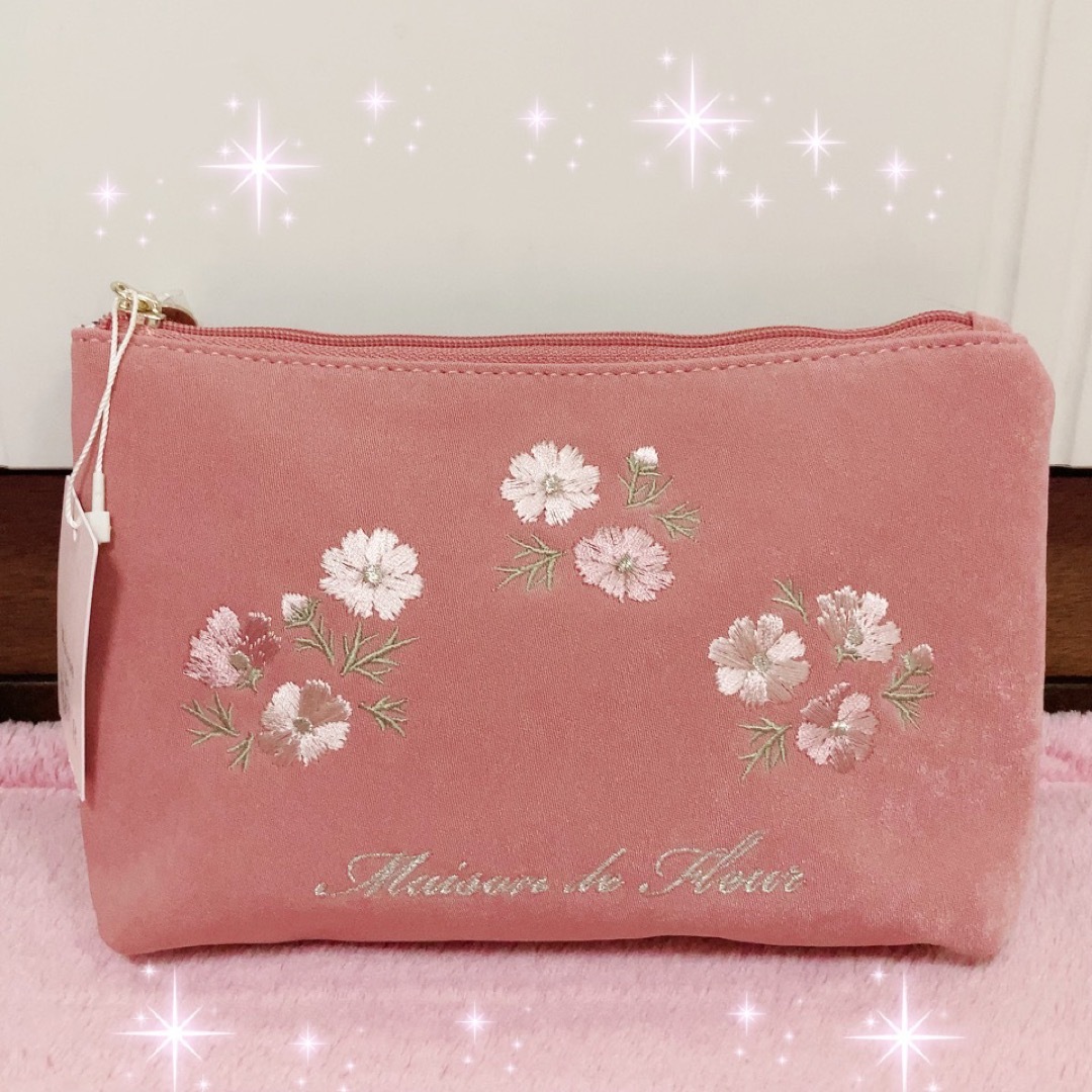 Maison de FLEUR(メゾンドフルール)の☆Maison de FLEUR☆コスモス刺繍ポーチ☆新品ダークピンク☆ レディースのファッション小物(ポーチ)の商品写真