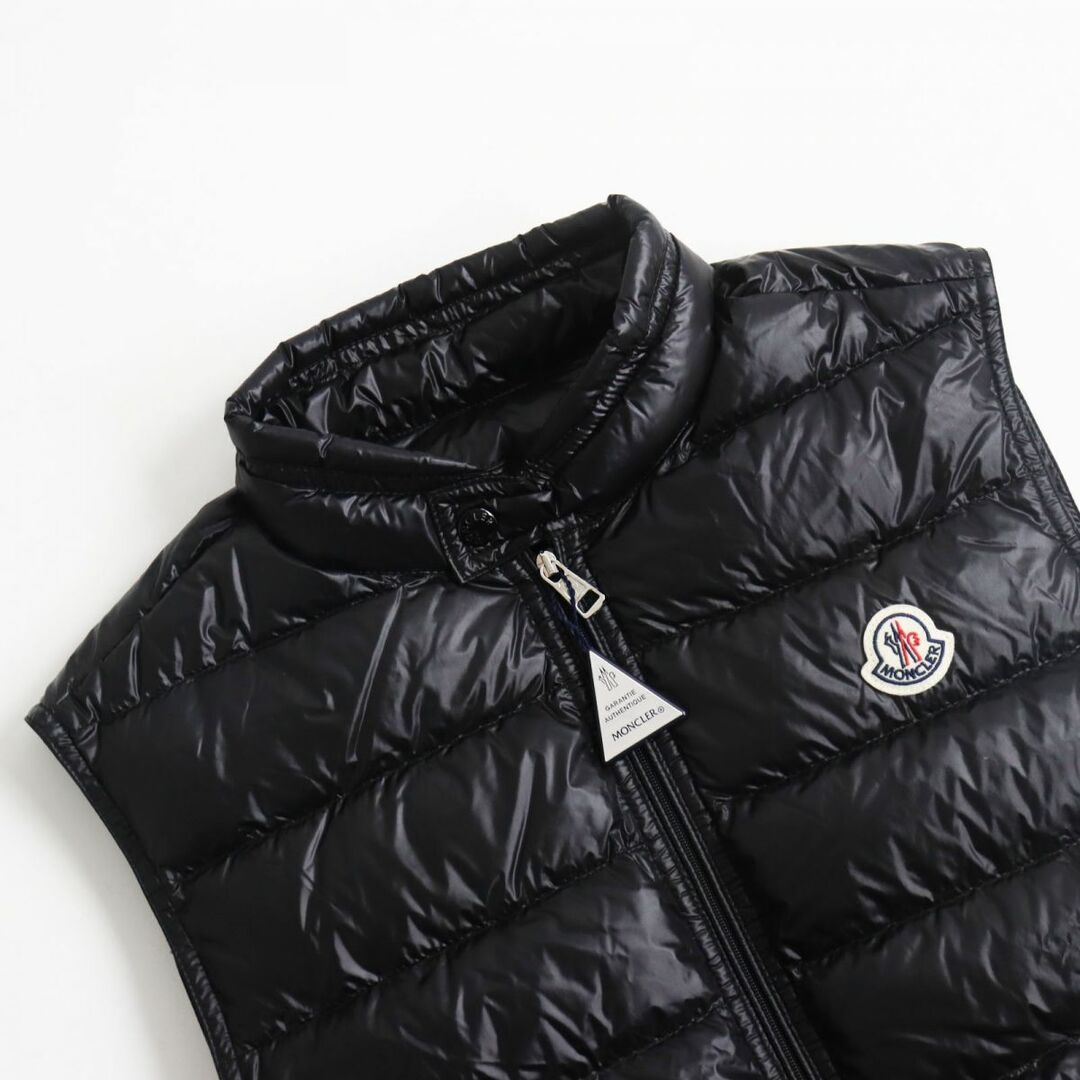 未使用品●2022年製 定価129800円 MONCLER モンクレール GUI/ギュイ ロゴワッペン付き ライトダウンベスト ブラック 0 正規品  タグ付き