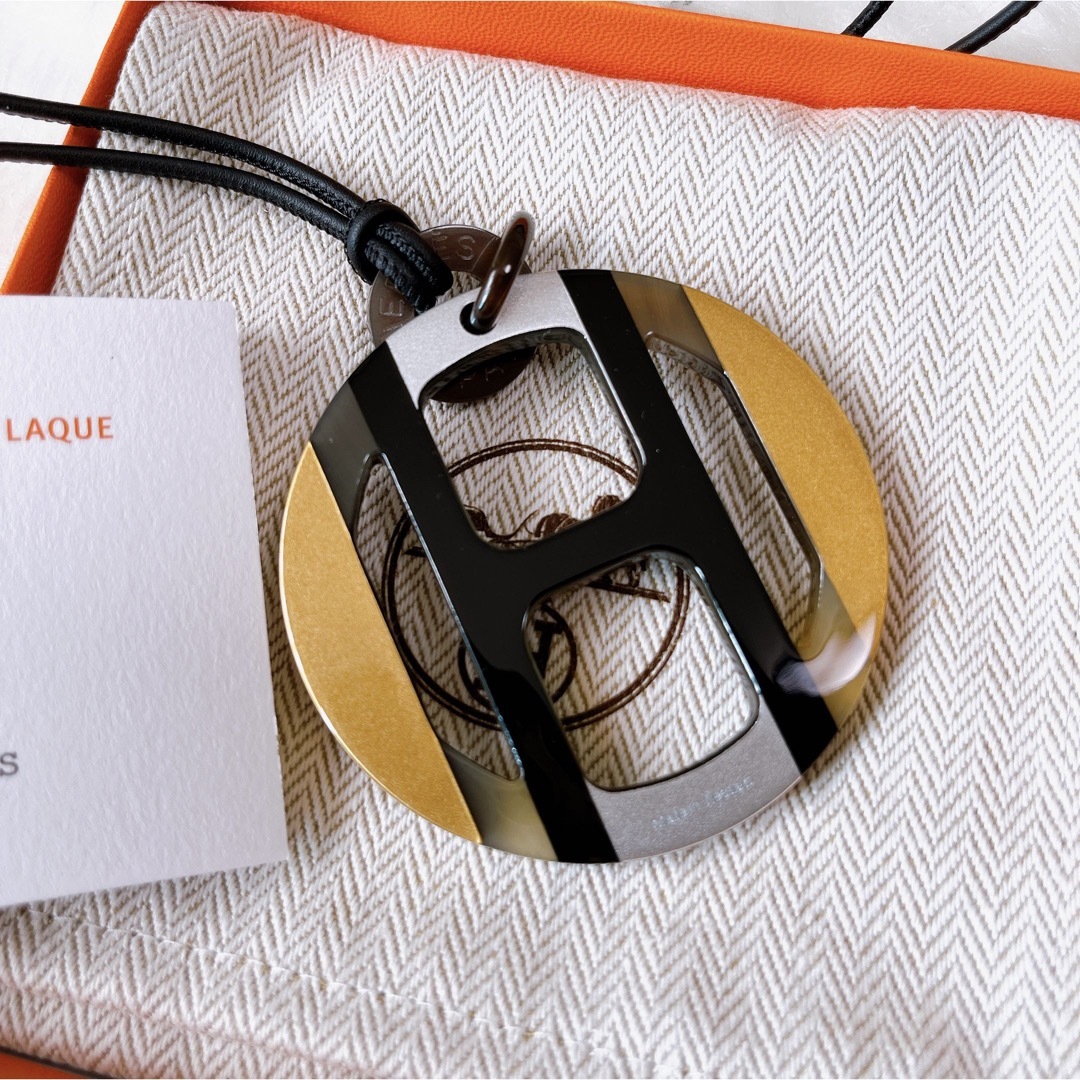 Hermes - 最新作✨HERMES Hエキップ バッファローホーン ペンダント