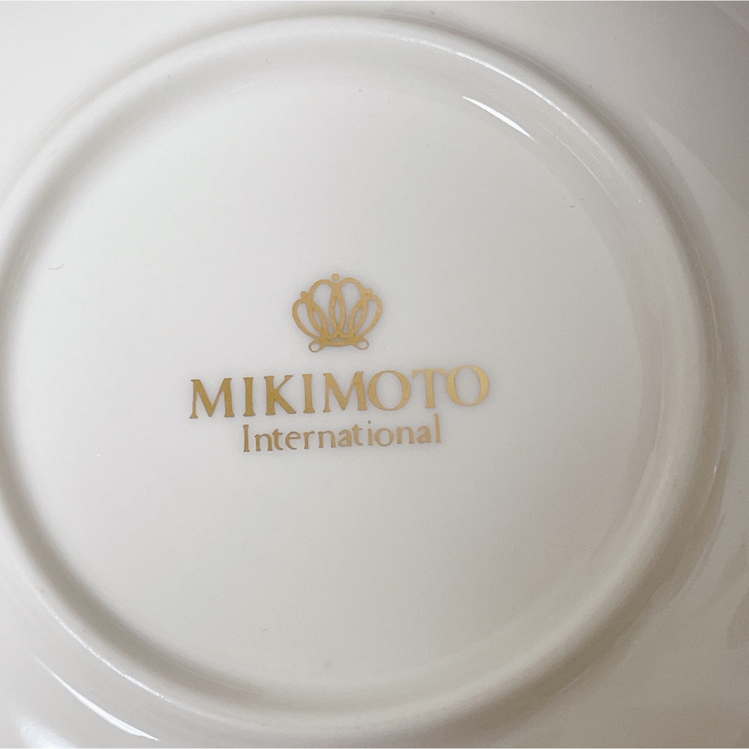 MIKIMOTO(ミキモト)の【未使用】ミキモト クラウン 燭台 キャンドルホルダー キャンドルセット 磁器 ハンドメイドのインテリア/家具(アロマ/キャンドル)の商品写真