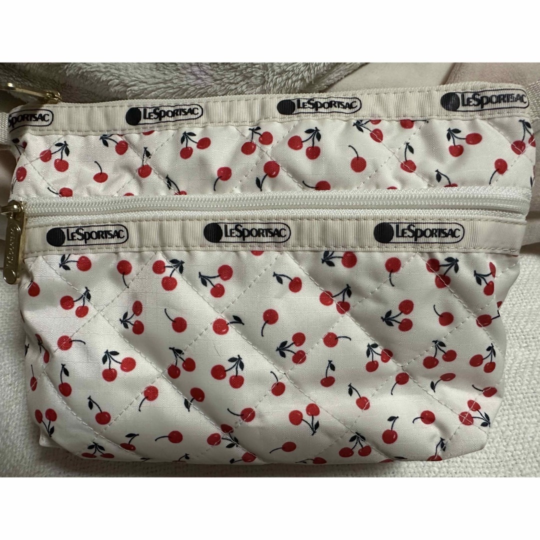 LeSportsac - レスポートサック神崎恵さんコラボポーチの通販 by LeSportsac - レスポートサック神崎恵さんコラボポーチの通販 by