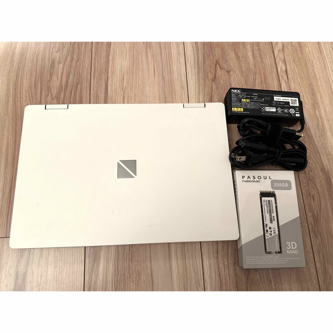 NEC(エヌイーシー)の薄型軽量NEC PC-GN15C79GD/Celeron/4GB/新品256GB スマホ/家電/カメラのPC/タブレット(ノートPC)の商品写真