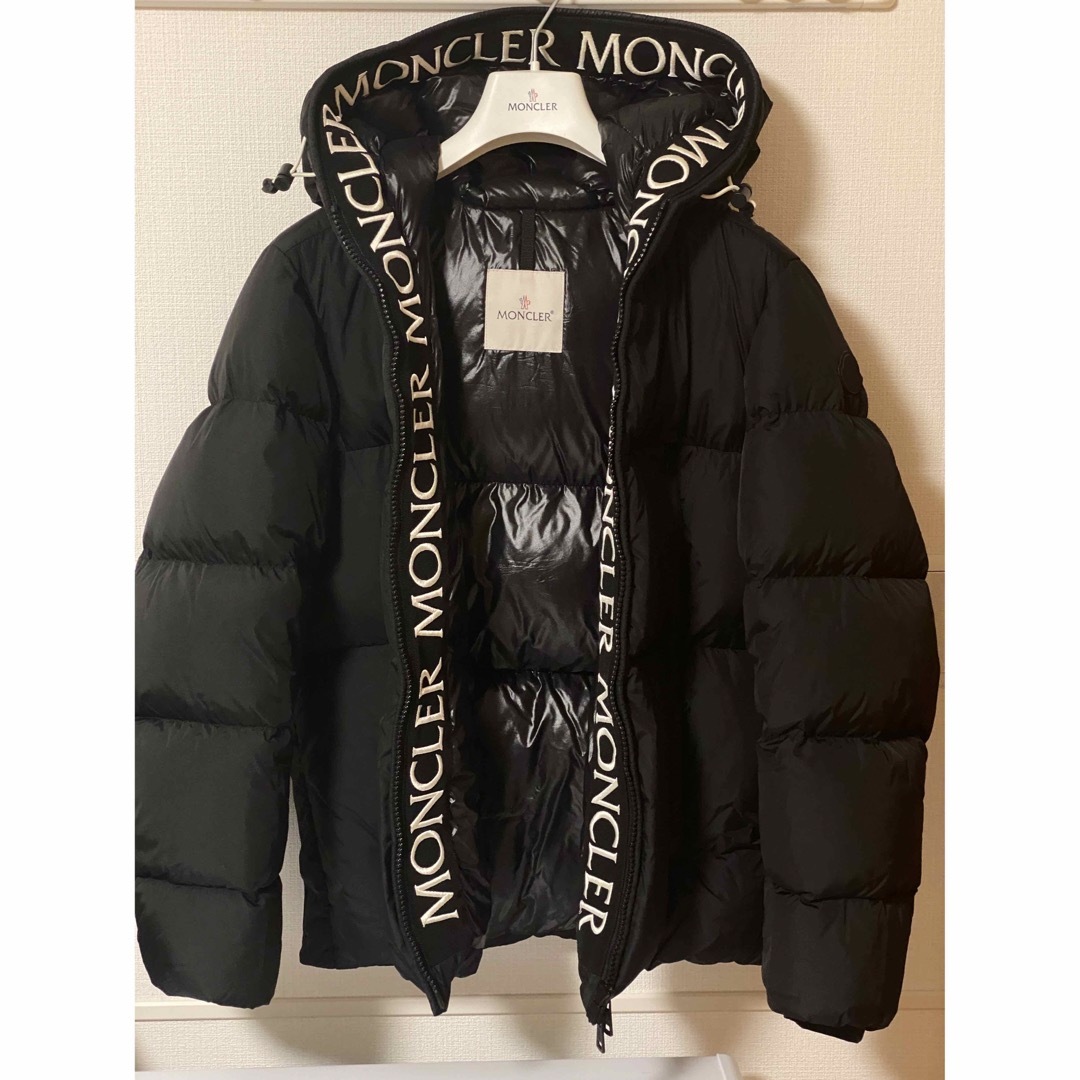 MONCLER - MONCLER モンクレール MONTCLA モンクラ 着用数回のみのほぼ